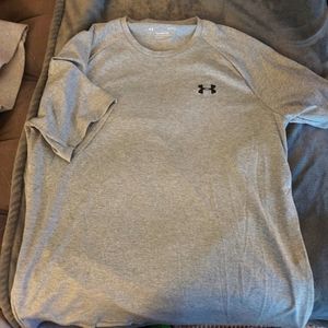 Under Armour Mens grey shirt.